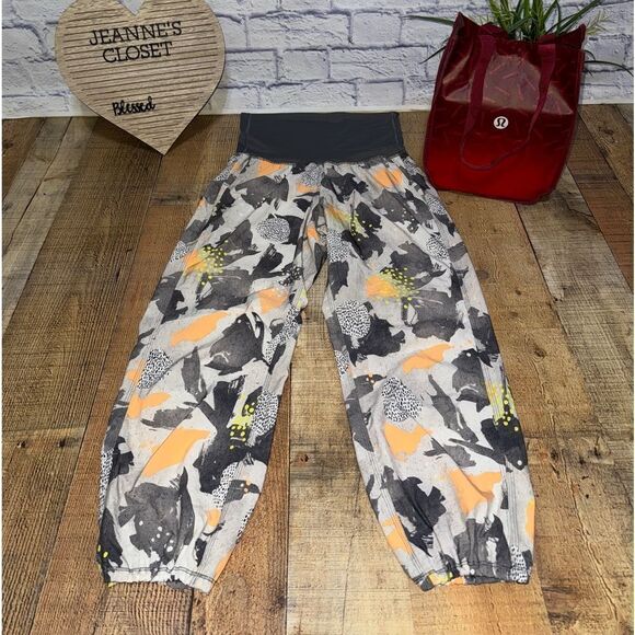 Lululemon Om Pant
Mini Art Pop White Multi / Slate - Picture 1 of 16